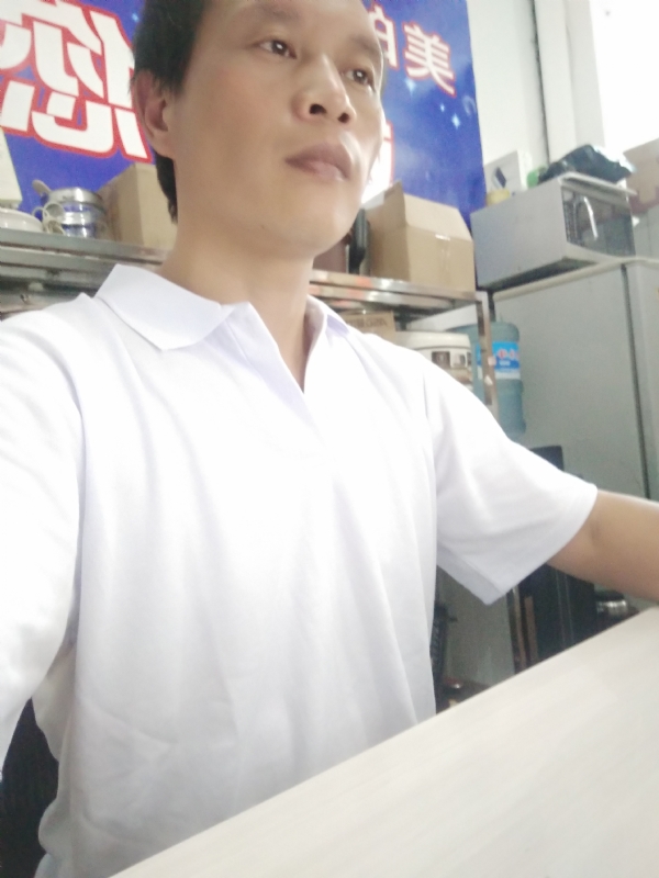 深蓝色的海的第一张照片--泉州相亲网