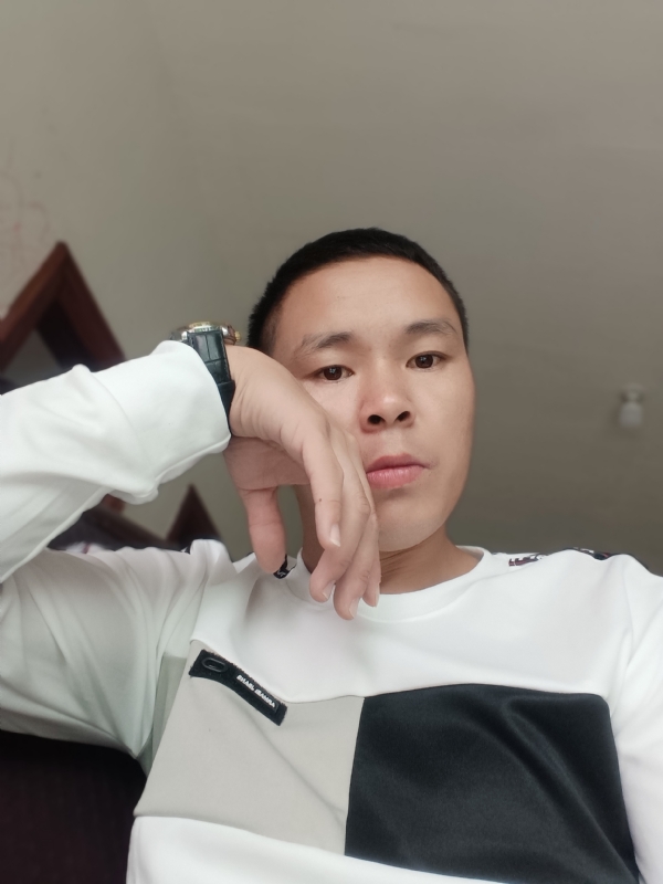 冷漠的第一张照片--泉州相亲网