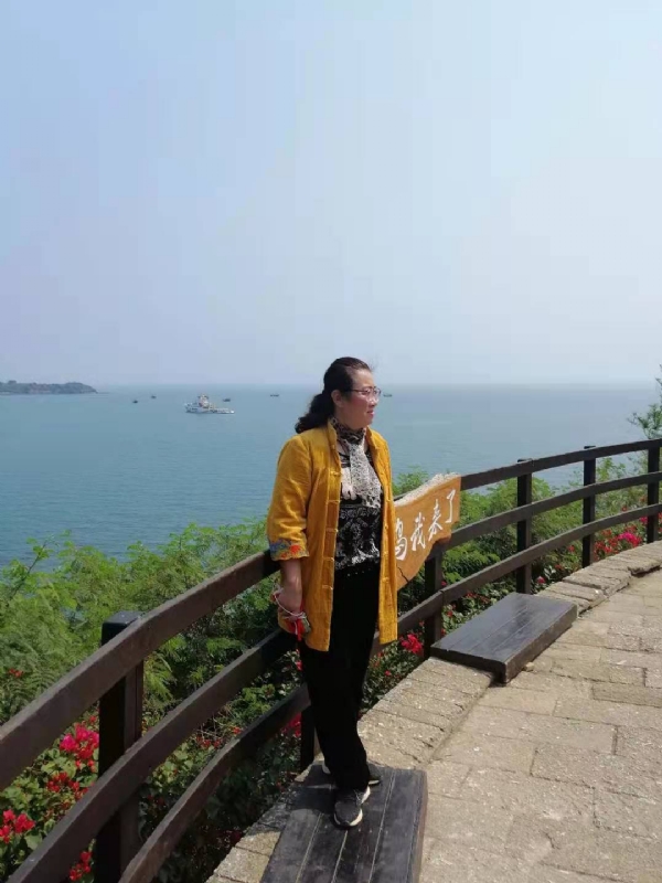 曦若半秋的第一张照片--泉州相亲网