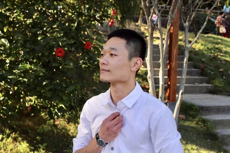 落落大方的第一张照片--泉州相亲网