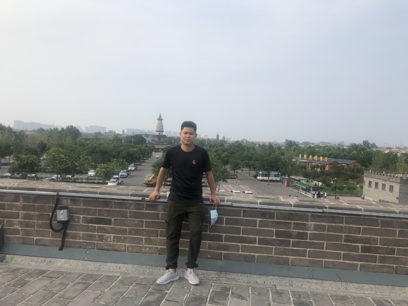 123.向左向右的第一张照片--泉州相亲网