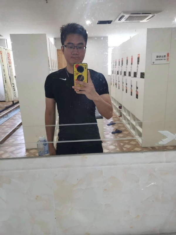 习惯发呆的第一张照片--泉州相亲网