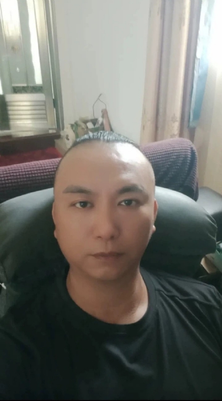 施逸森的第一张照片--泉州相亲网