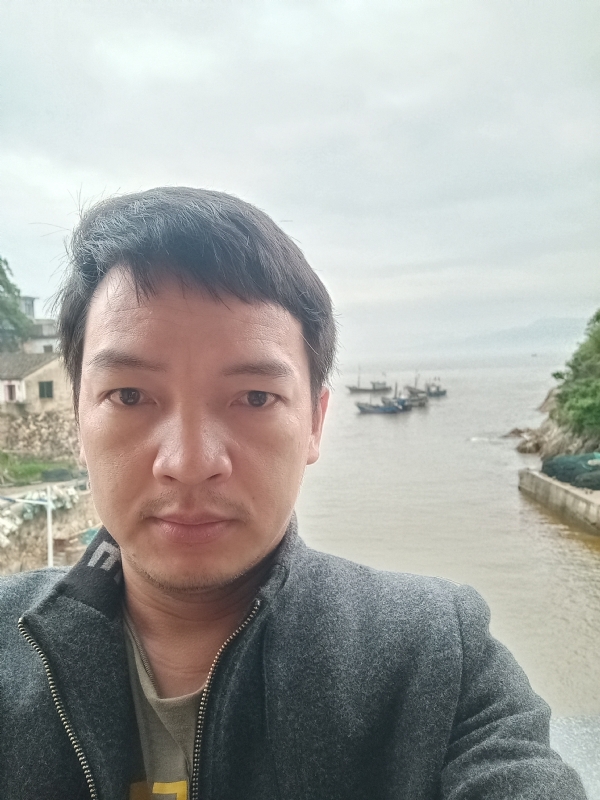 啊亮的第一张照片--泉州相亲网