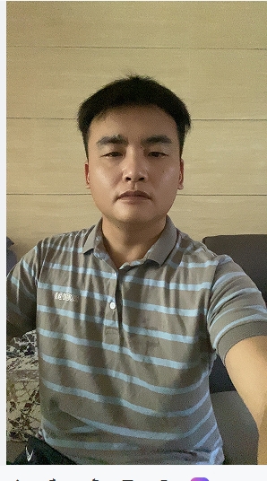 走在红毯那一天的第二张照片--泉州相亲网