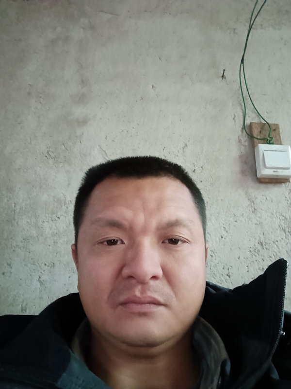 兰成龙的第三张照片--泉州相亲网